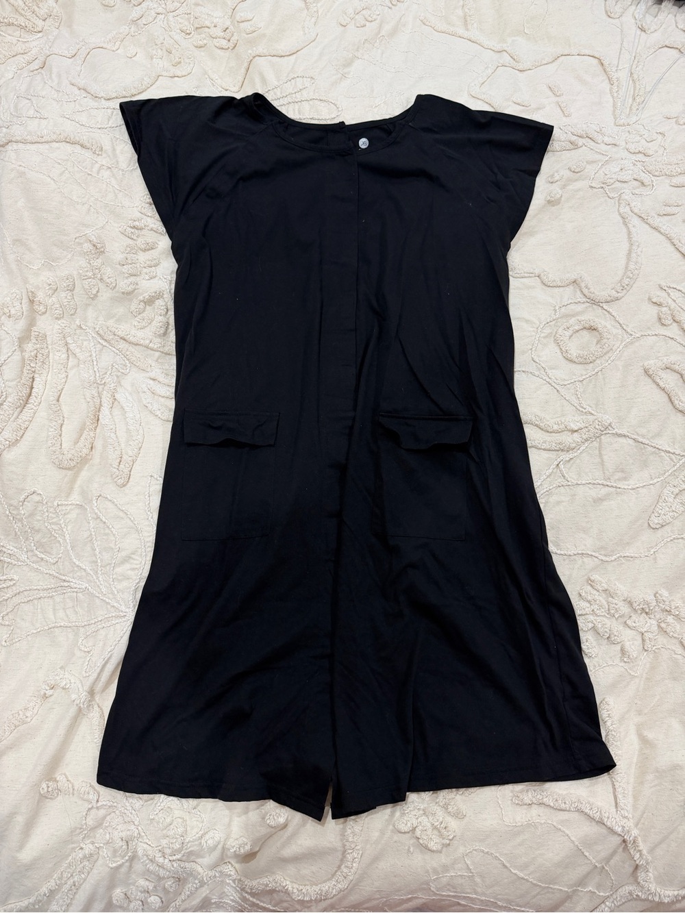 Kindred Bravely Black Nursing gown